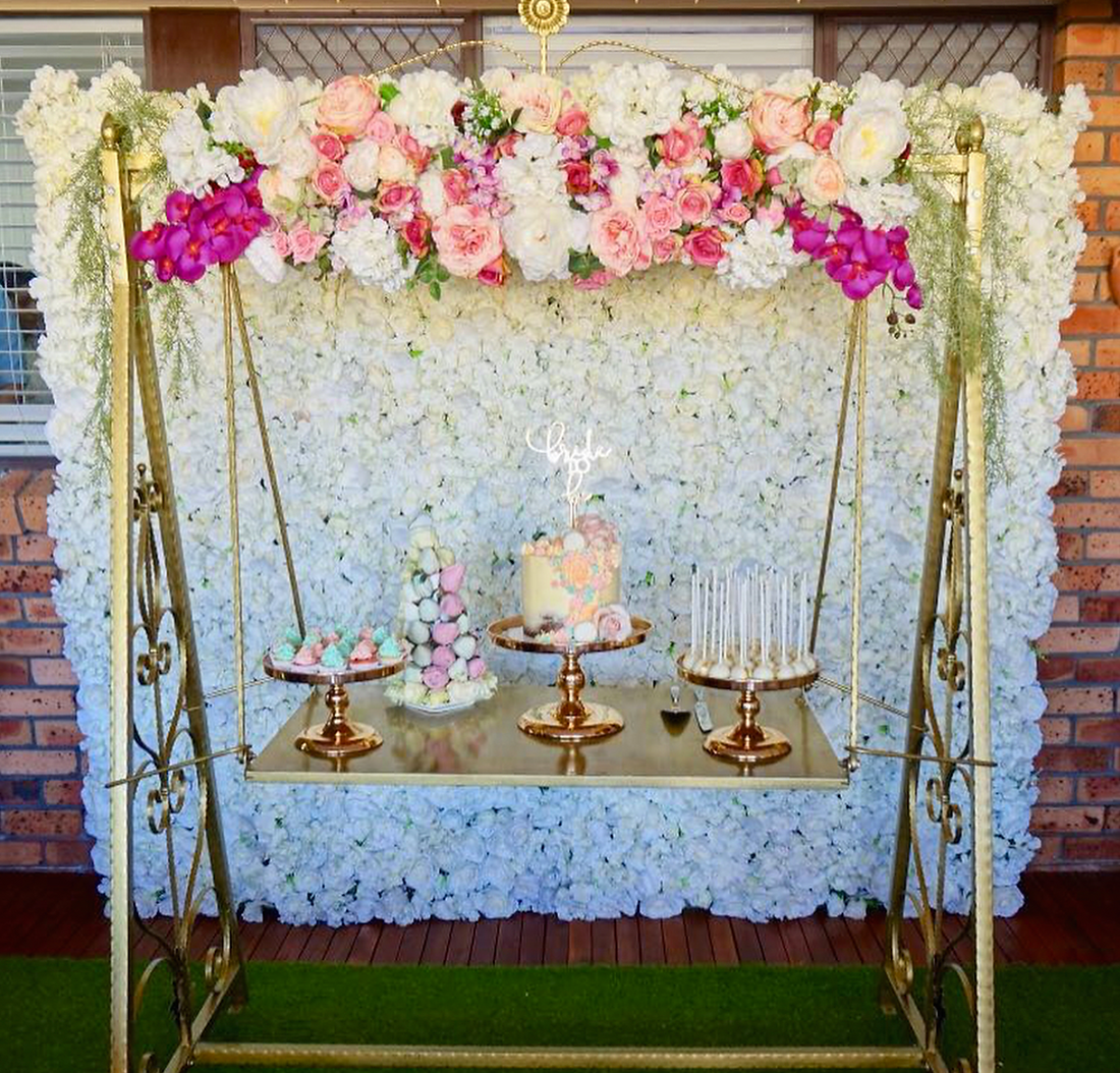 bead3e_5ad0a057ea8e4205b993f026b108b97amv2.png Gold Swing Table - Image 1