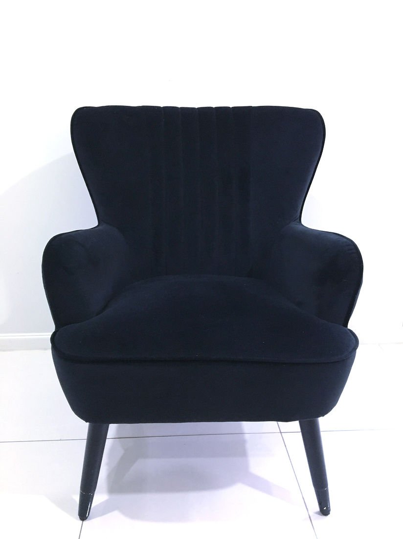 bead3e_d0851599c5234453962e9b78001c1c0bmv2.jpg Black Joker Chair - Image 1